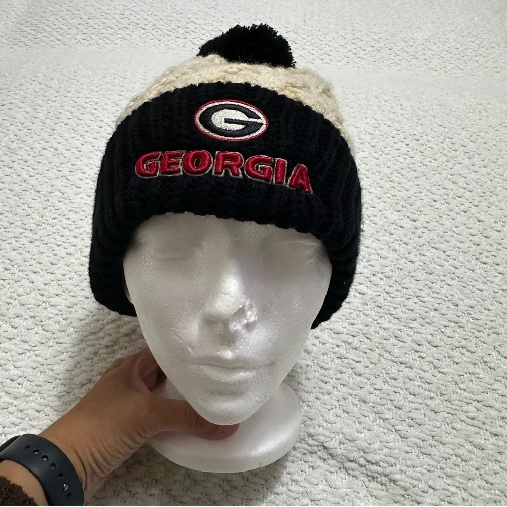 Fan Favorite Georgia UGA Bulldogs Beanie Warm Women’s